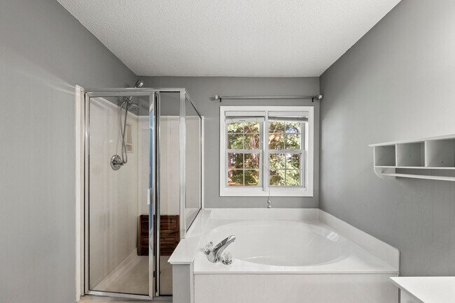 Building Photo - 3135 Lariat Ridge Dr