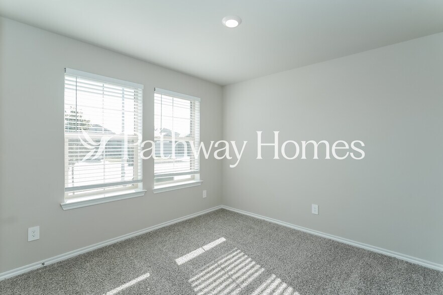 Building Photo - 8432 Hollymead Ln