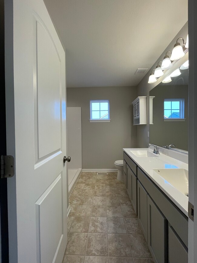Master Bathroom - 1068 E 115th Ct