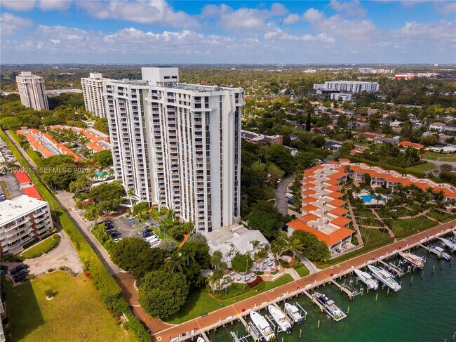 Building Photo - 4000 Towerside Terrace