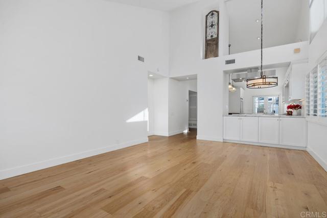 Building Photo - 4058 Avenida Brisa