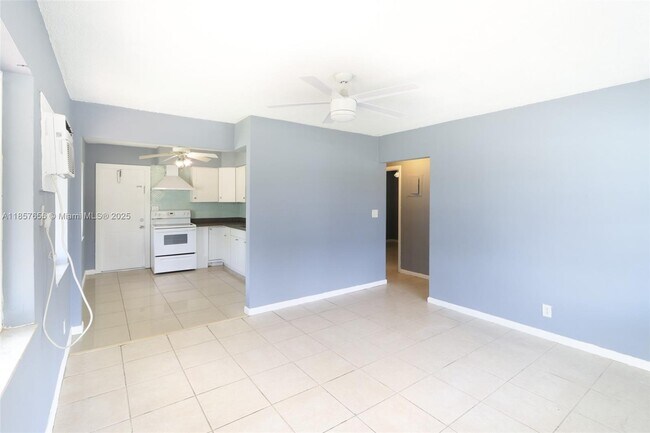Primary Photo - 1504 N 24th Ave