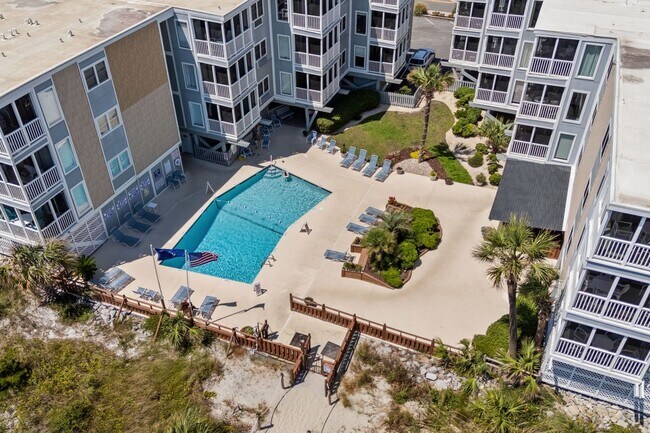 Building Photo - 2405 S Ocean Blvd