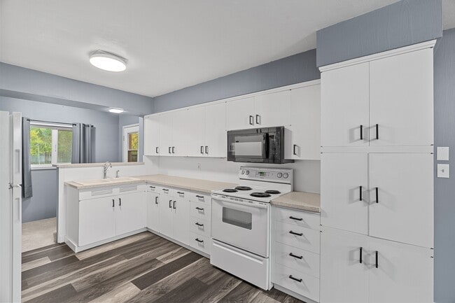 Building Photo - 410 Lois Ln Ct