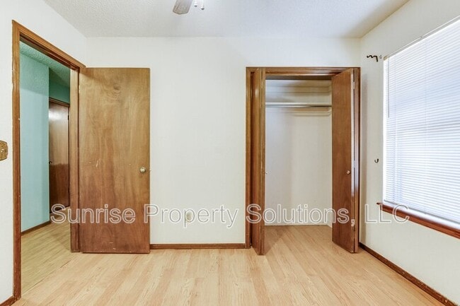 Building Photo - 1832 Michell Dr