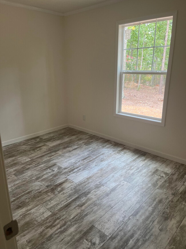 Room 1 - 4037 Tower Rd
