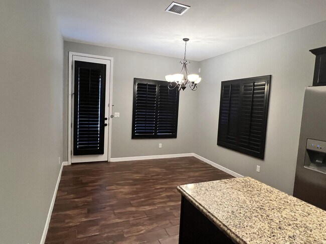 Building Photo - 3226 Hanoverian