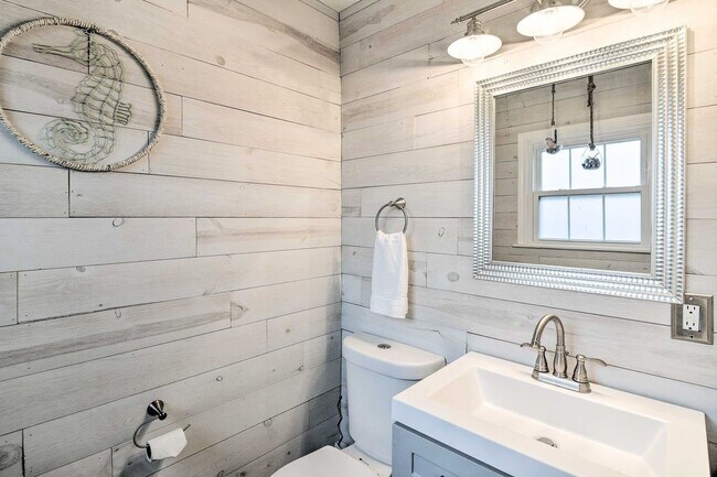 Building Photo - 3917 Avenue P 1/2