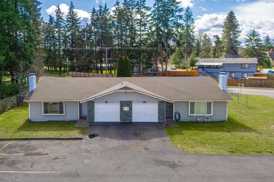 Front view - 523 159th St E