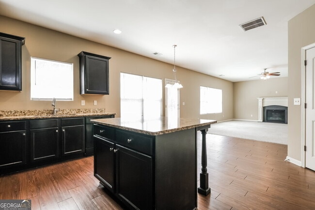 Building Photo - 1088 Sandy Bank Ct NE