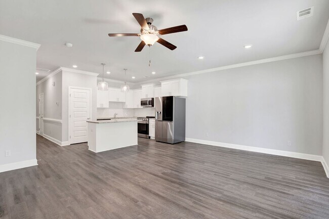 Building Photo - New Rental Now Available!
