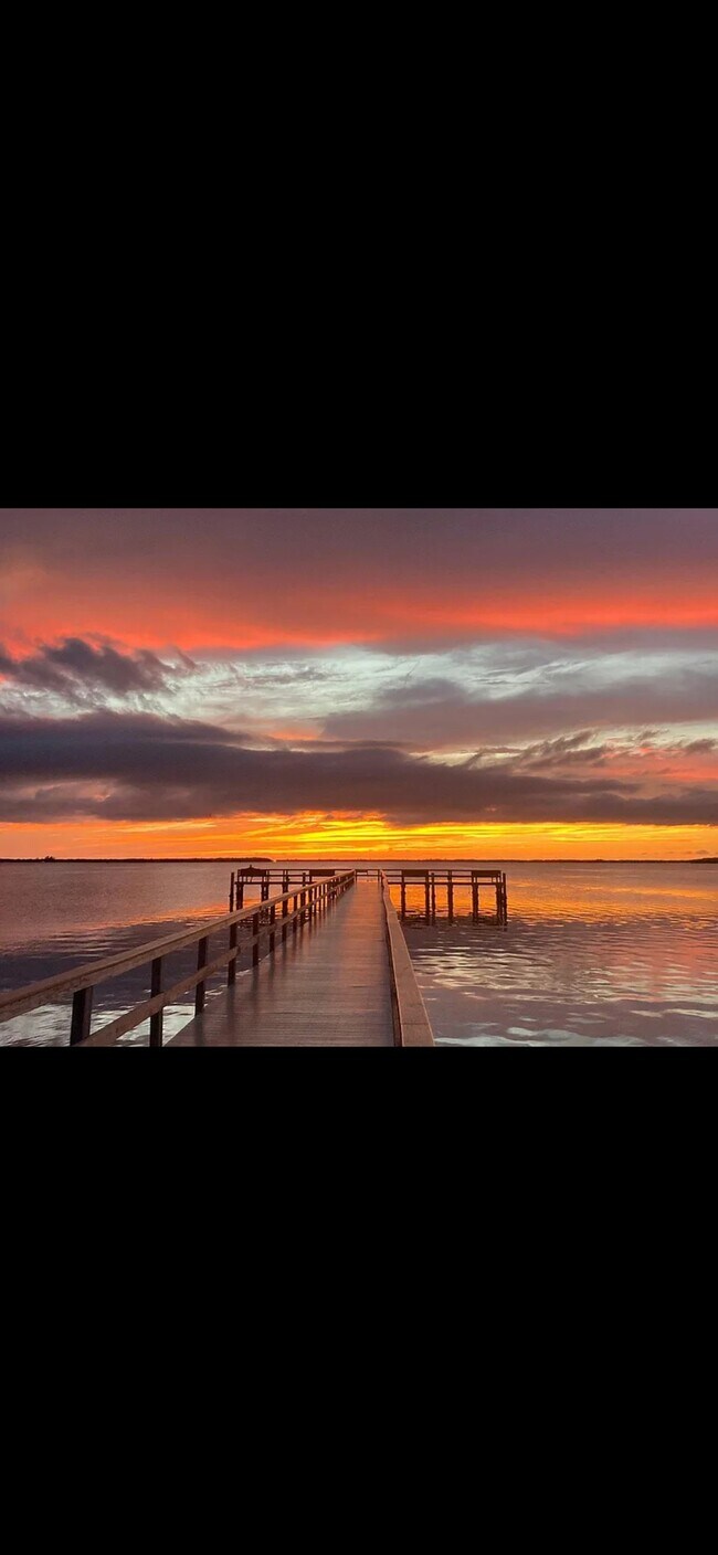 Building Photo - 2320 Terra Ceia Bay Blvd