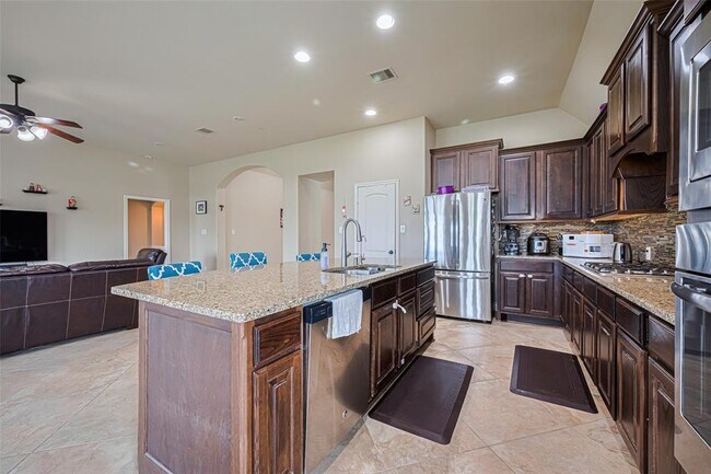 Building Photo - 20267 Ivory Valley Ln