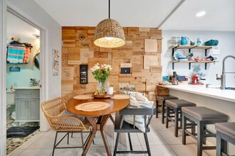 Building Photo - 148 Heritage Way