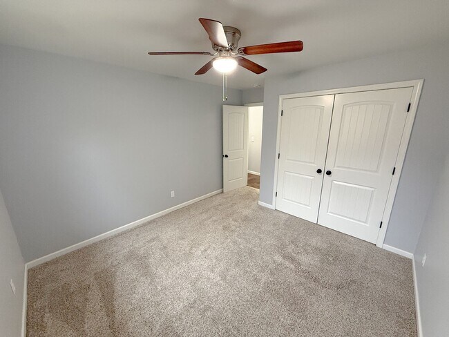 Building Photo - 4 Bedroom, 2 Bath in Pine Grove