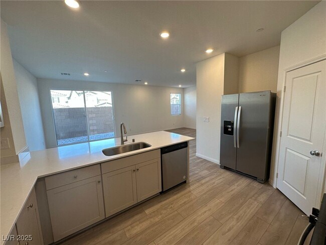 Building Photo - 3620 Bitonto Ln