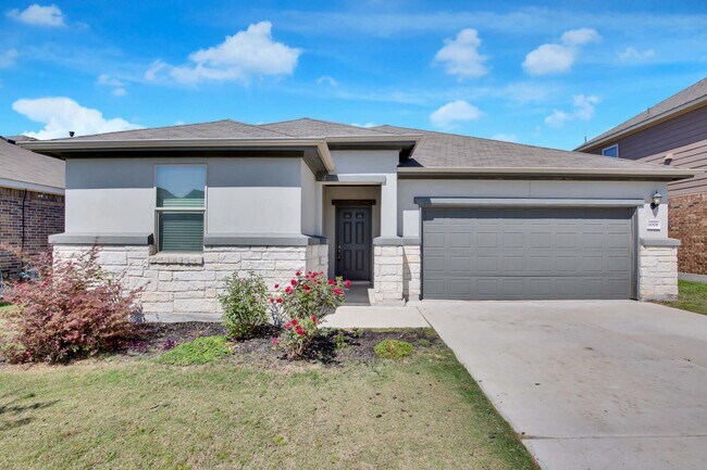 Building Photo - 8008 Massa Dr