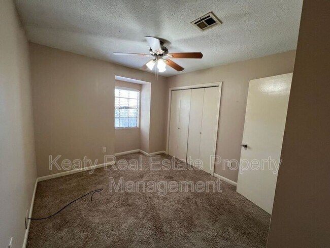 Building Photo - 418 Failla Rd