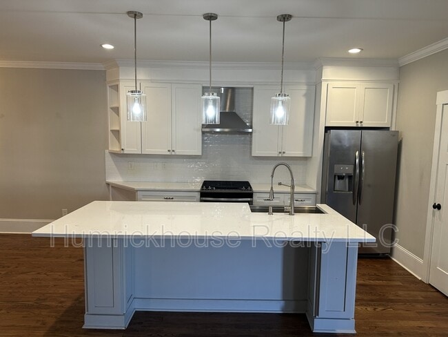 Building Photo - 1808 Berryhill Rd