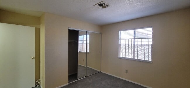 Building Photo - 1204 Observation Dr
