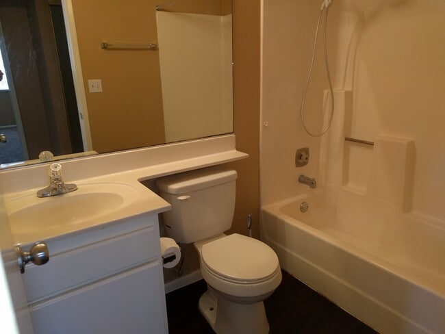 Building Photo - 848 Jeri Ln