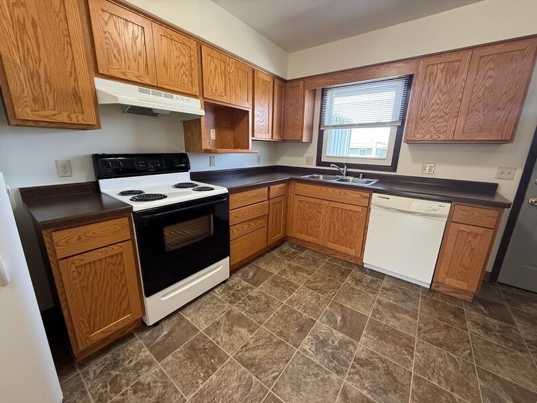 Building Photo - 299 Park St