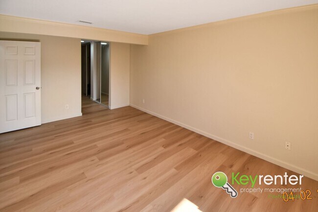 Building Photo - Welcome to Valley Crest Condos!
