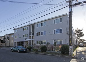 Building Photo - 1722 27th Avenue
