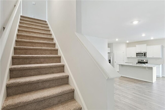 Building Photo - 70 Robinson Ridge