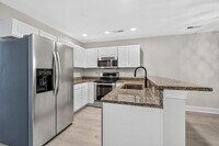 Building Photo - Modern Comfort in the Heart of Johns Island