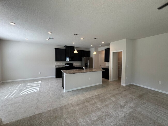 Building Photo - Ready Now: Panther Creek Two-Story Single Family Home