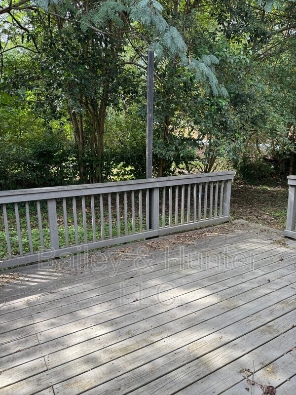 Building Photo - 764 Matilda Pl NW