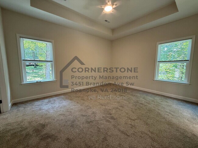 Building Photo - 4514 Buck Mountain Rd