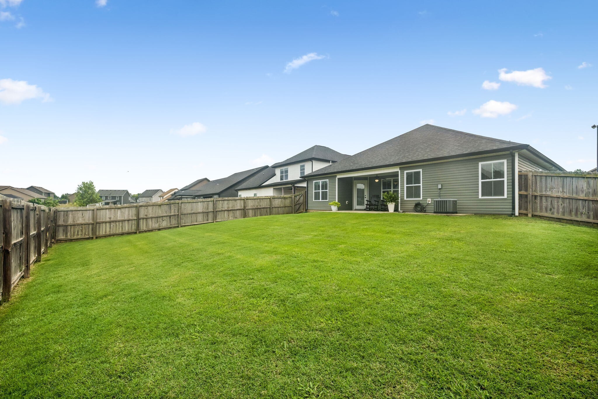 Building Photo - 1151 Eagles Bluff Dr