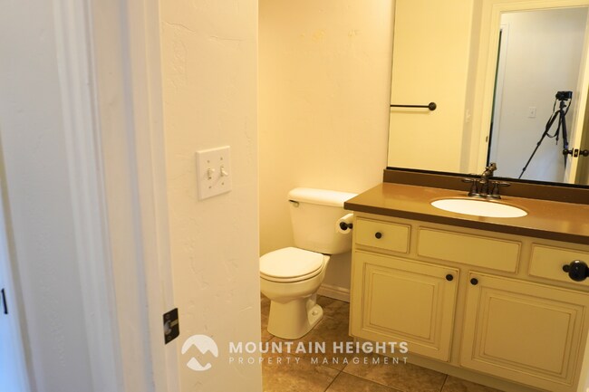 Building Photo - 10983 Sunup Way