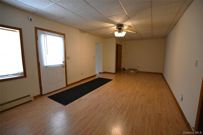 Building Photo - 1298 US-9W