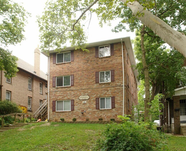 Building Photo - 331 E 18th Ave