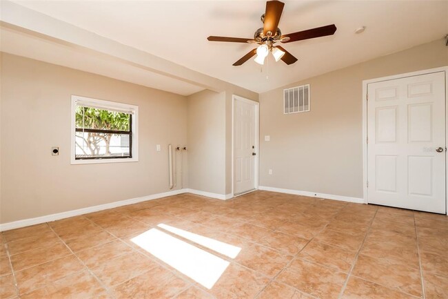 Building Photo - 9894 110th Ln N
