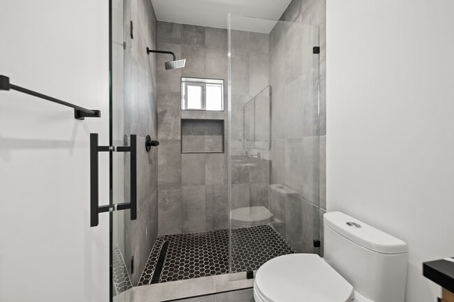 Building Photo - 6049 Craner Ave