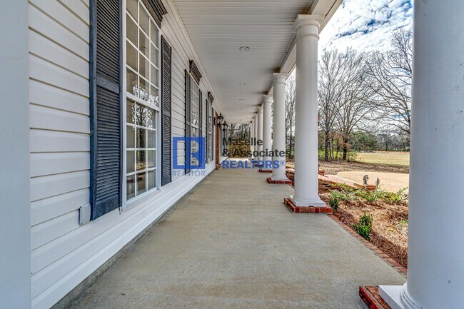 Building Photo - 200 Cripple Creek Rd
