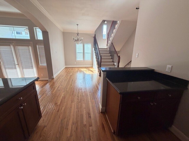 Building Photo - 1141 W 24th St