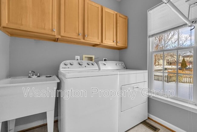 Building Photo - 43654 Kenai Ct