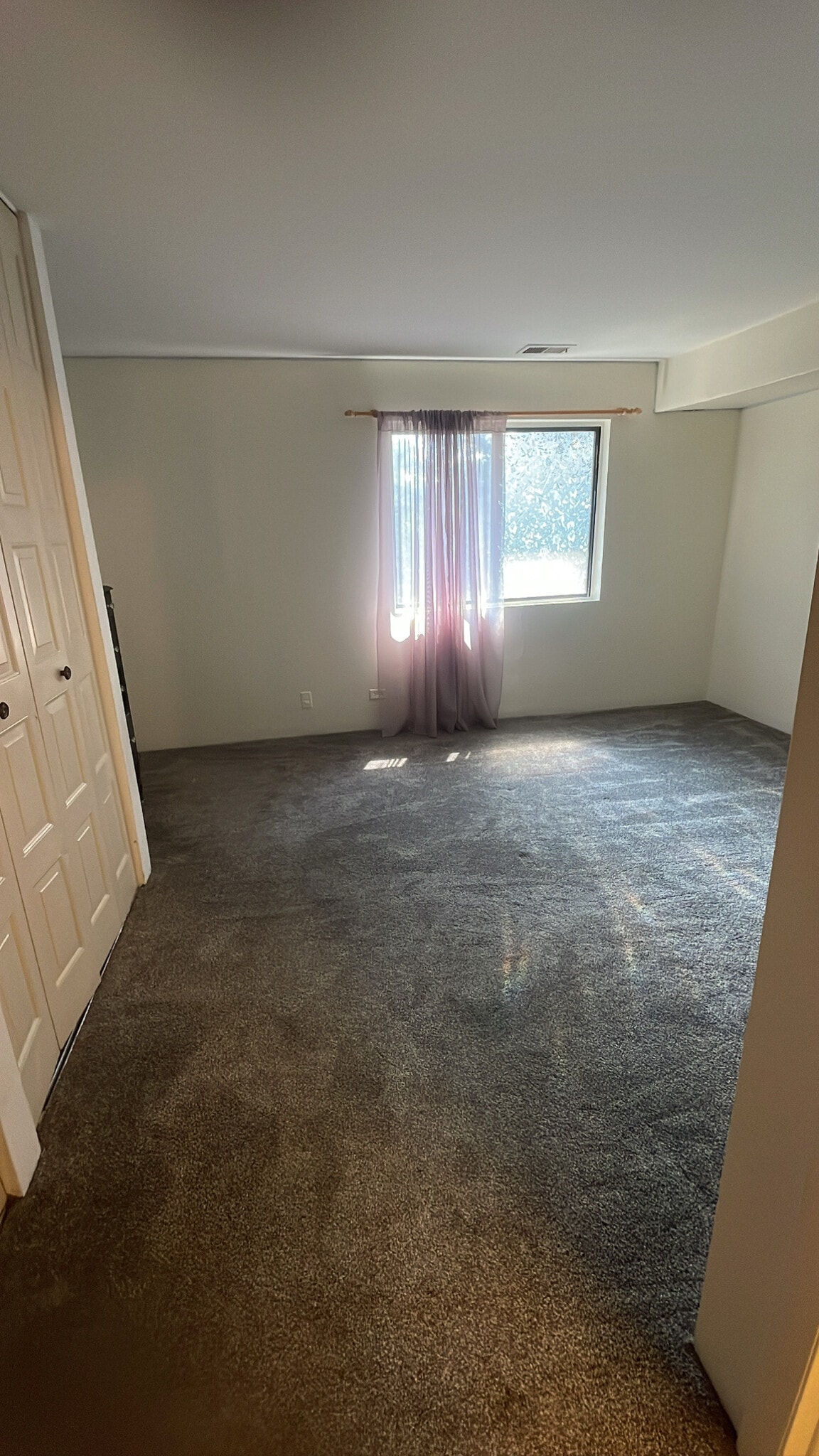 Building Photo - 7 Oak Creek Dr