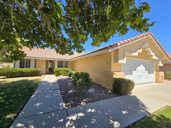 Building Photo - 4375 Portola Dr