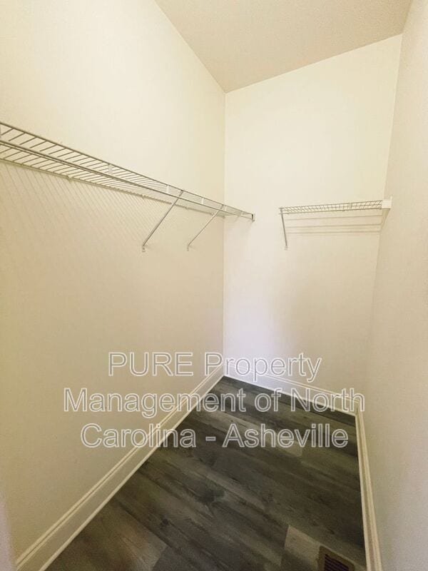 Building Photo - 36 Delaware Ave