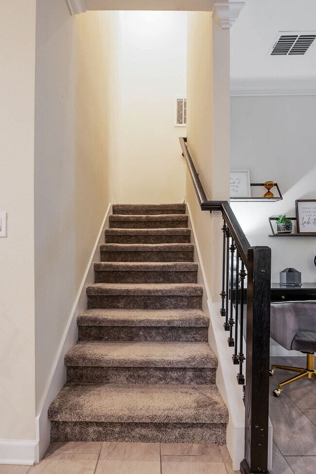 Building Photo - 2738 Oxymoron Wy