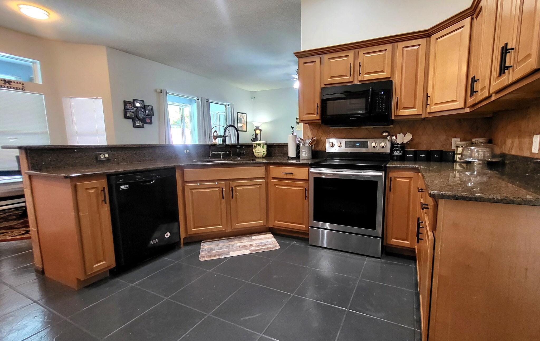 Building Photo - 1267 Little Oak Cir