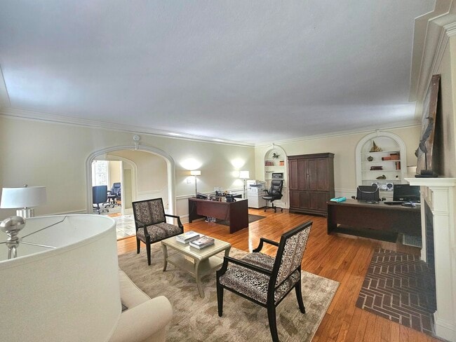 Building Photo - 3210 N Ocoee St