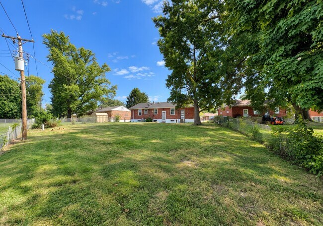 Building Photo - 1277 Waldorf Dr