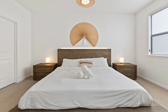 Building Photo - 5723 Synergy Ct